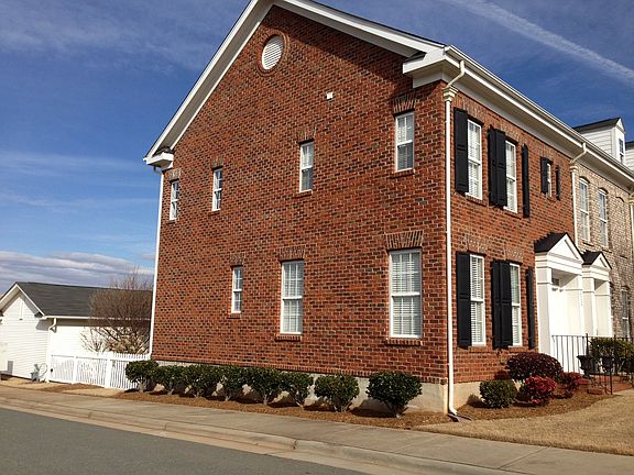 2nd image of 222 Welton Way