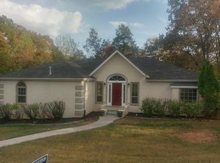 9930 San Madre Dr, Knoxville, TN 37922