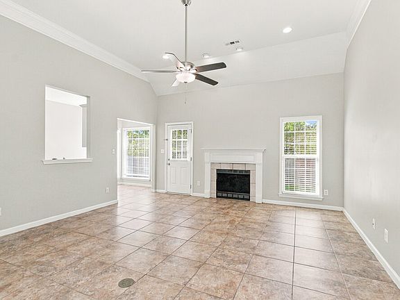 4th image of 392 Old Cahaba Trl