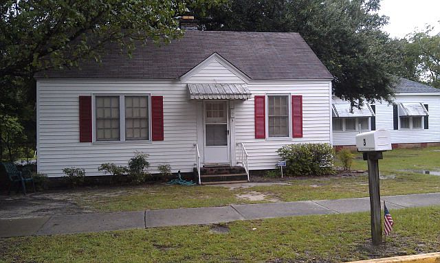 2nd image of 3 Mood Ave