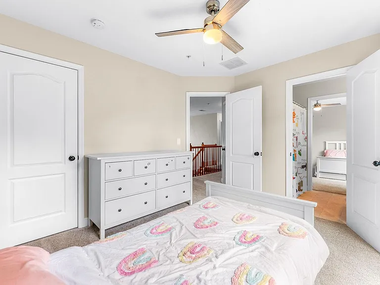 141 North Dr — Photo 35