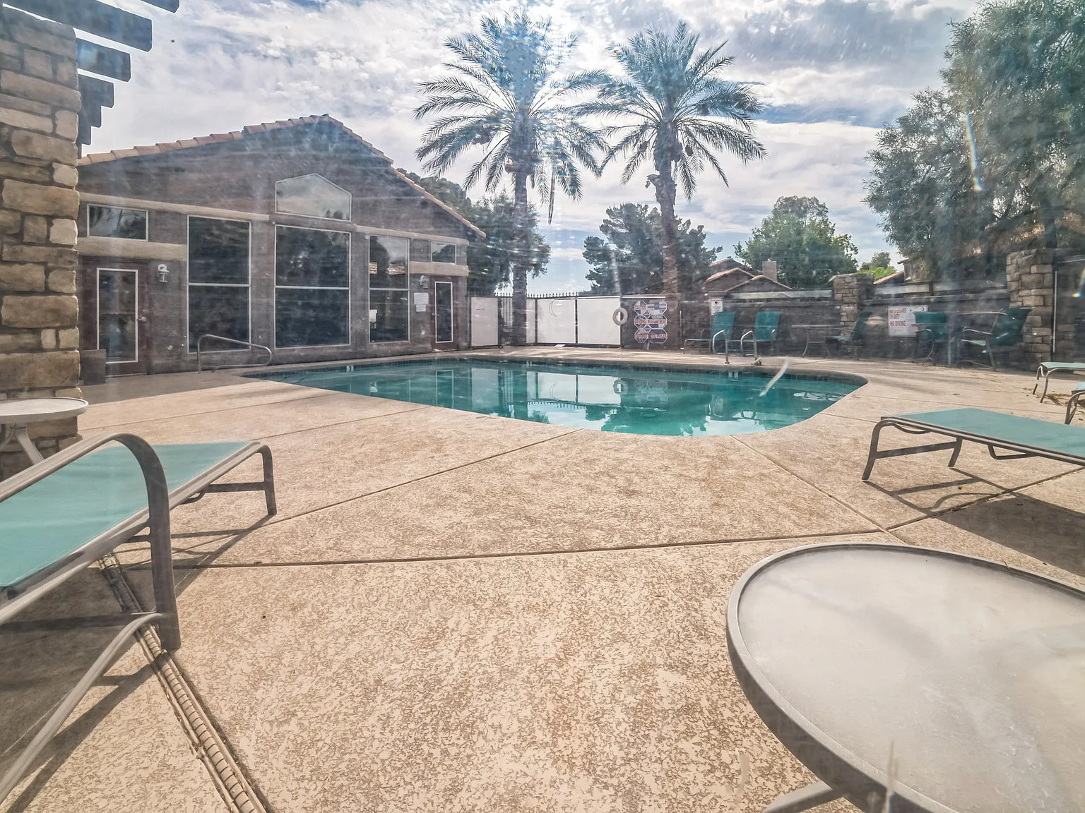 2 bed, 965 sqft, $1,500 — Photo 4