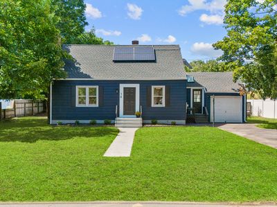 16 Samoset Avenue, North Haven, CT, 06473