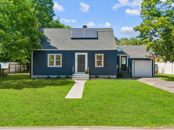 16 Samoset Avenue, North Haven, CT 06473