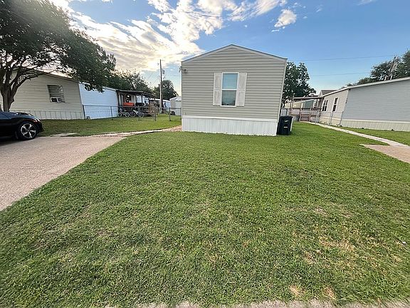 3rd image of 110 Ridgecraft