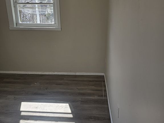 5th image of 55-57 W Parkwood Ave #2-56