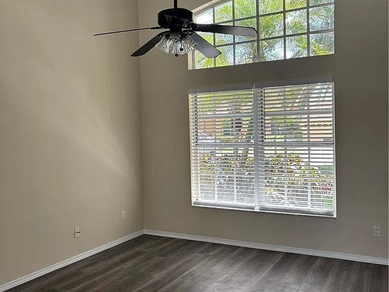 11761 Pinewood Lakes Dr — Photo 3