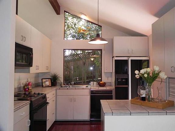 Kitchen w/Vaulted Ceiling
