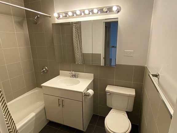 5th image of 144 W 23rd St APT 5C