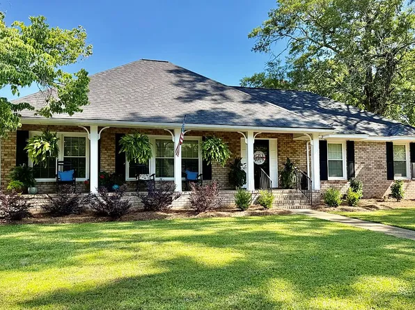589 Pringle Dr, Sumter, SC 29150