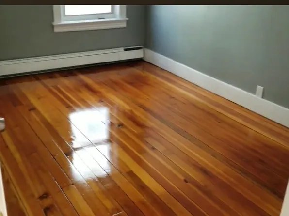 82-84 Webster St #1F, Pawtucket, RI 02861