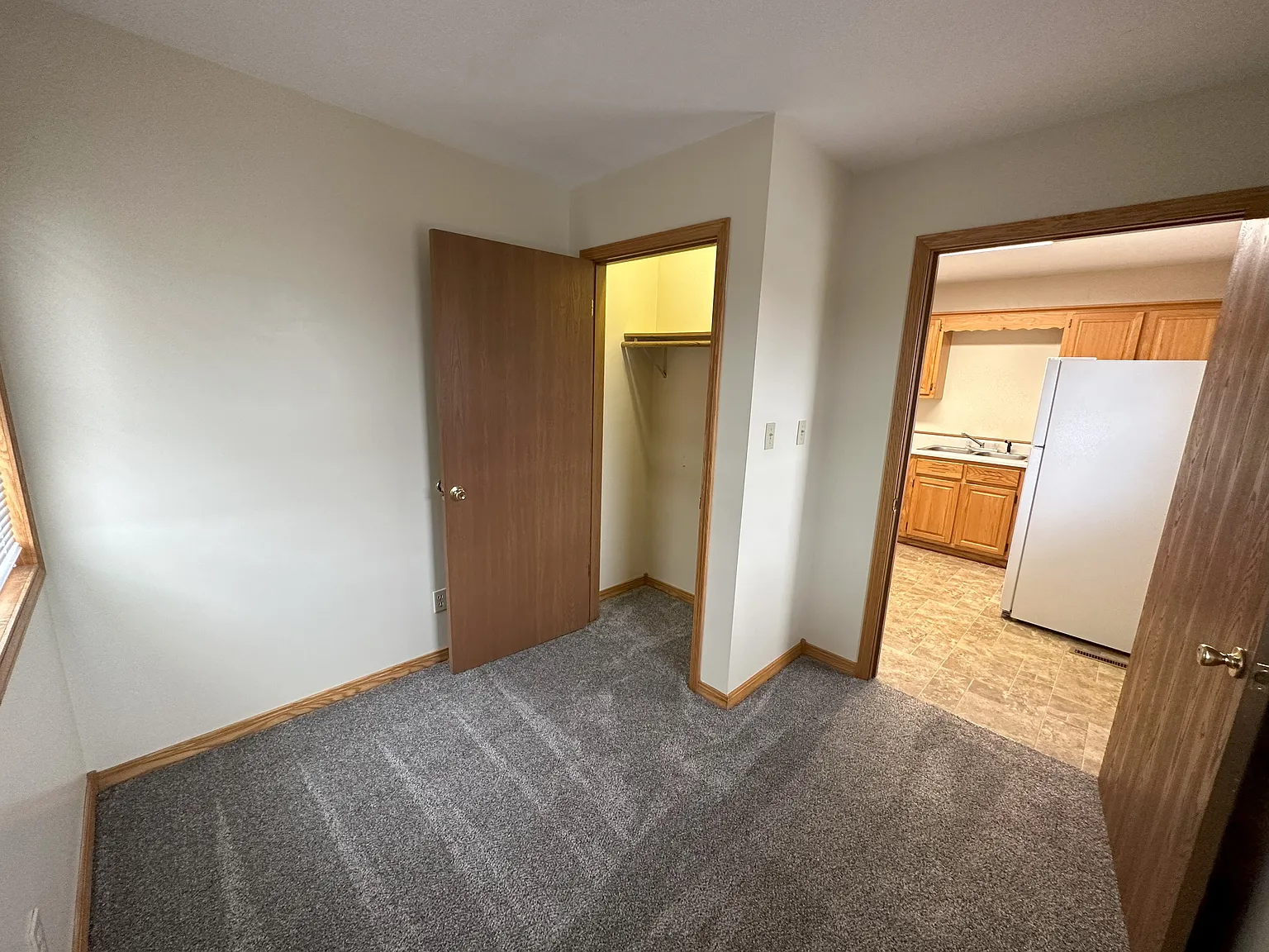 2 bed, $825 — Photo 3