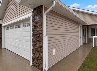 74 S Chartwell Pl SE, Medicine Hat, AB T1B0E4