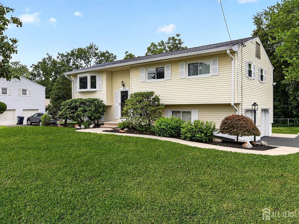 1st image of 35 Mitchell Ave