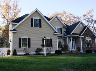 48 Marblehead Rd, Windham, NH 03087