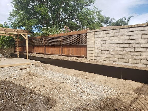 3rd image of 5278 Laurel Park Dr