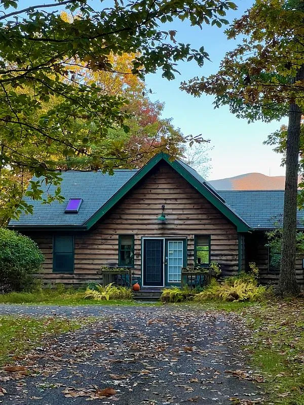 2 bed, 1.0 bath, 1000 sqft, $2,900 — Photo 1
