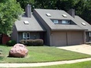 3554 SW Cambridge Ave, Topeka, KS 66614