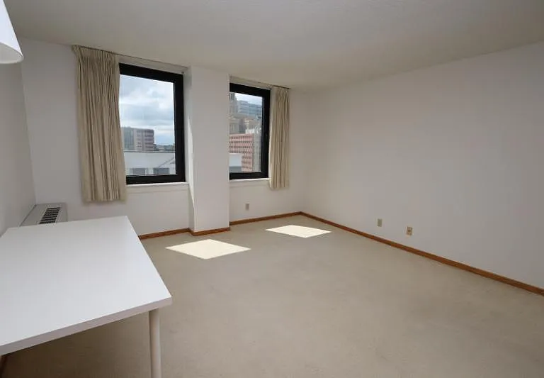 220 Broadway Ave S #911 — Photo 11