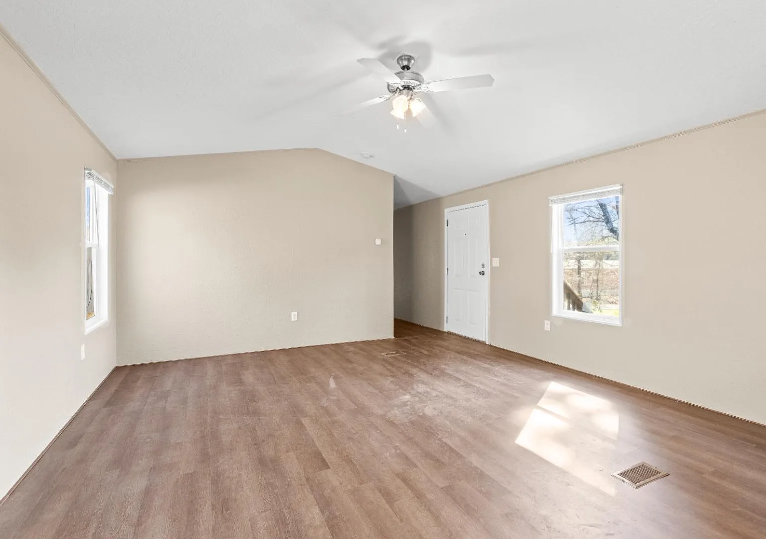 15705 Country Way — Photo 2