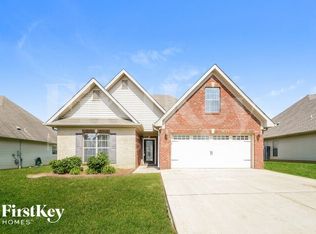 1038 Emerald Ridge Dr, Calera, AL 35040