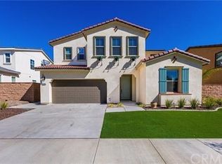 11412 Kingbird Dr, Corona, CA 92883