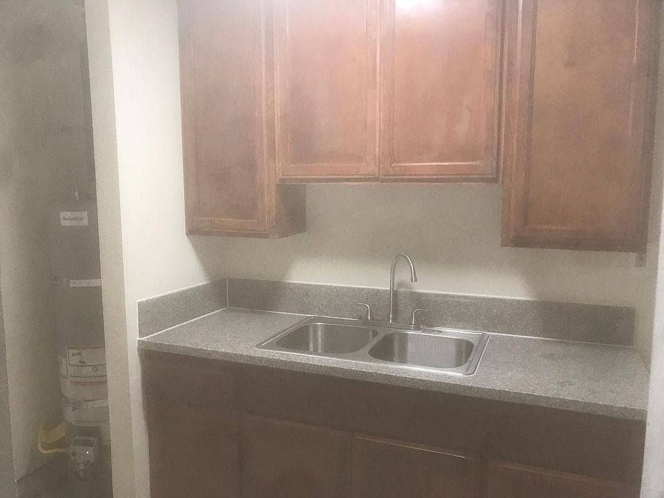 1st image of 11901 S San Pedro St APT 15