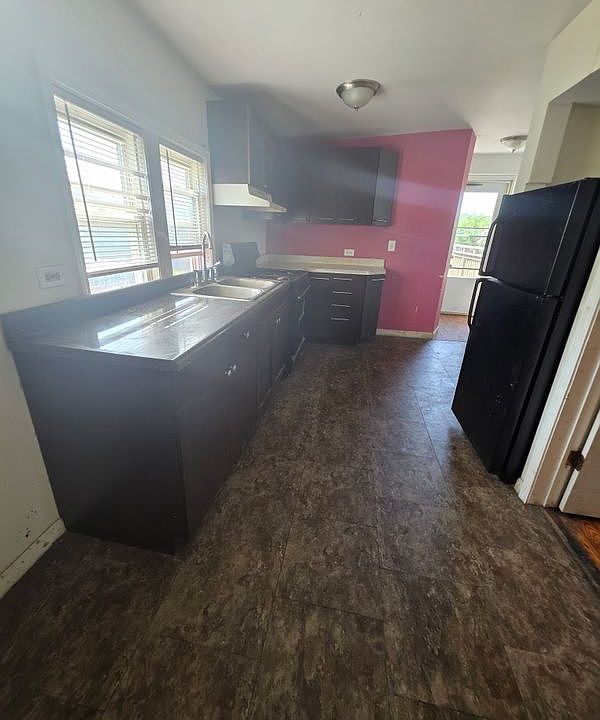 1st image of 1947 W Marquette Rd Floor 3