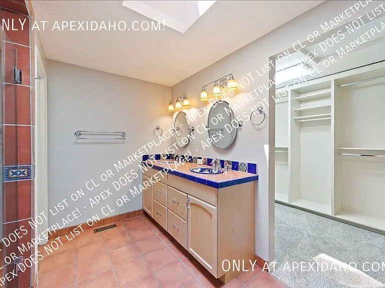 801 N Haines St — Photo 22