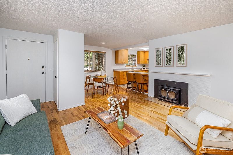 2nd image of 13734 Stone Avenue N