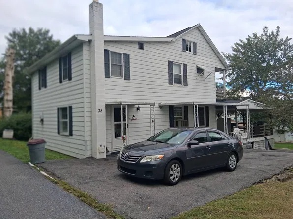 38 High St, New Buffalo, PA 17069