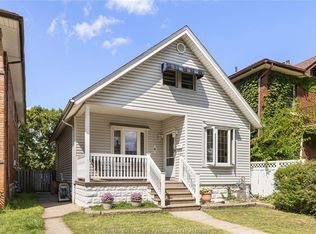 86 Hanna St E, Windsor, ON N8X 2M9