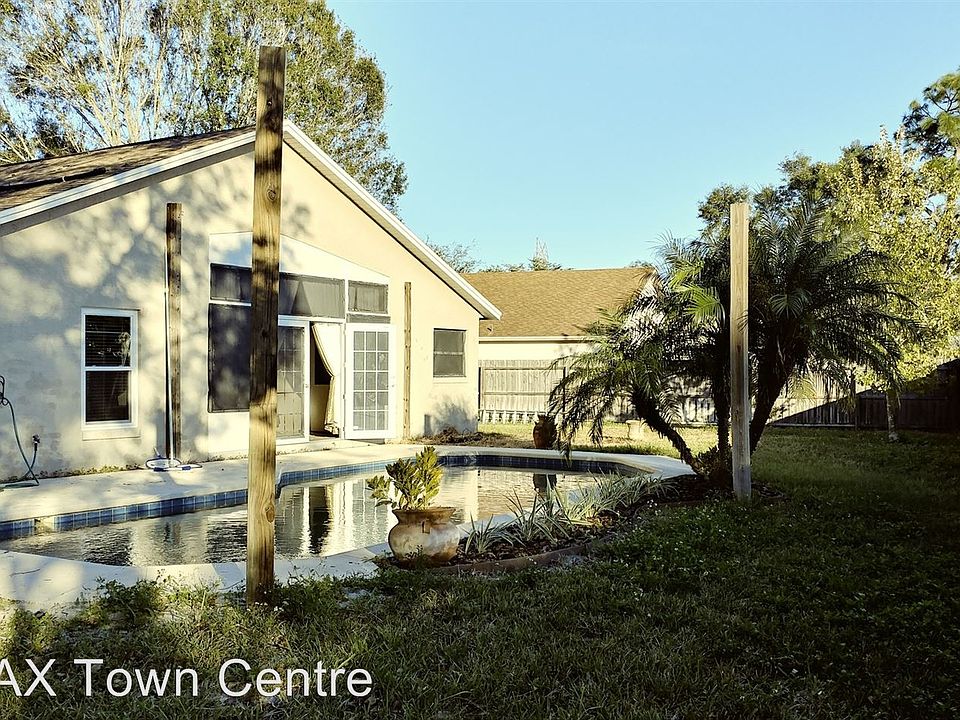 1st image of 4404 Fox Hollow Cir
