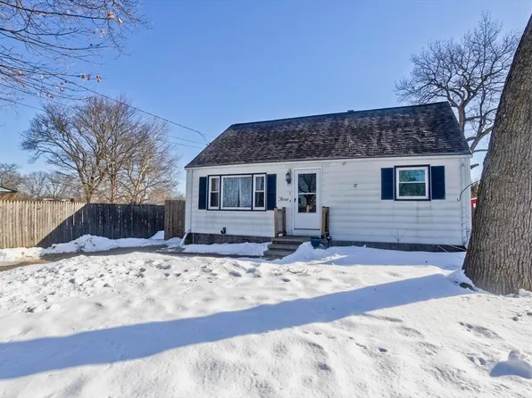 3 Fordham St, Springfield, MA 01104