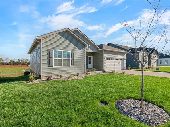 1316 Rhythm Ln, Bowling Green, KY 42101
