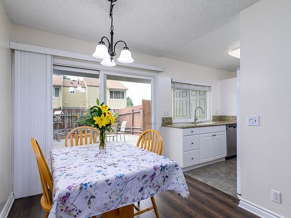 4th image of 7331 Unicorn Cir