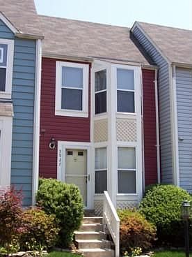 1st image of 5927 Dungeness Ln