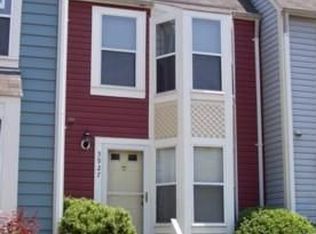 5927 Dungeness Ln, Alexandria, VA 22315