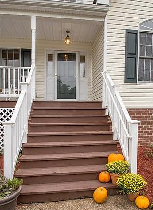 3rd image of 6755 Arbor Meadows Dr