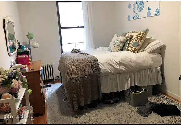 Rented by Douglas Elliman | media 6