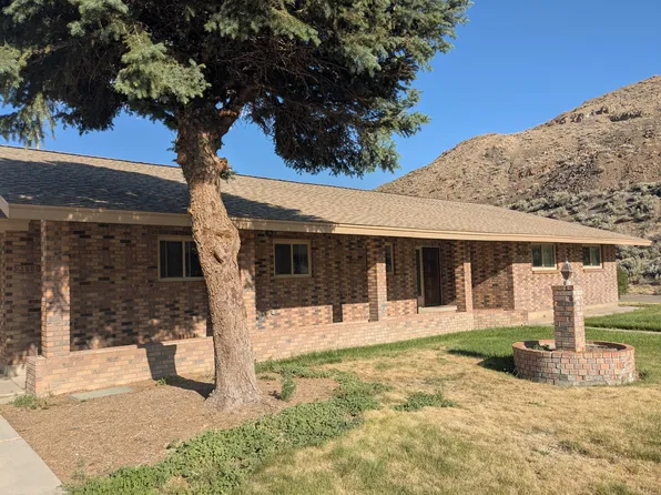 2111 Peri Ranch Rd, Sparks, NV 89434