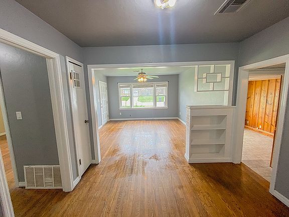 4th image of 1821 Brighton Ave