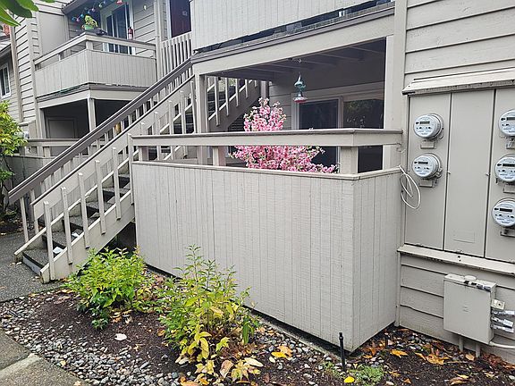 2nd image of 14200 NE 171st St Unit H106