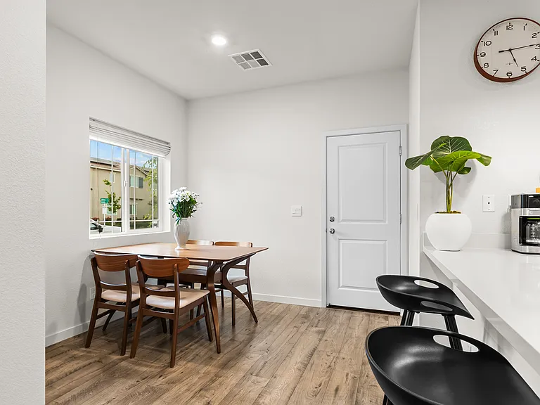 5256 Molino Cir — Photo 15