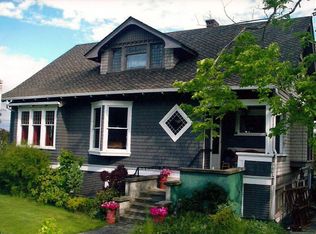 2902 Oakes Ave, Anacortes, WA 98221