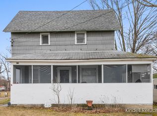 416 Lewis St, Belding, MI 48809