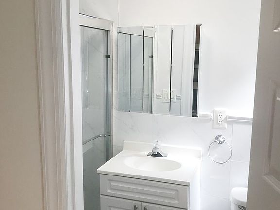 4th image of 315 4th Ave APT 3R