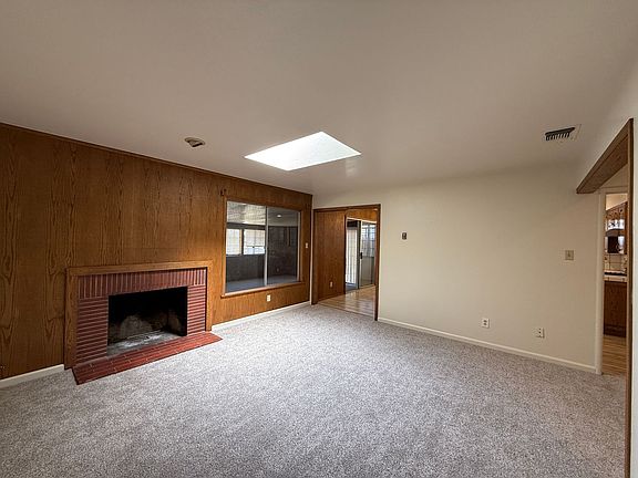 5th image of 7407 Alix Pkwy