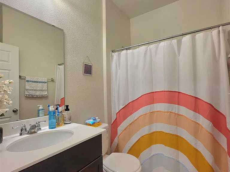 350 Bedford Falls Ln — Photo 16