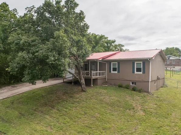 1041 Hazel St, Warsaw, MO 65355